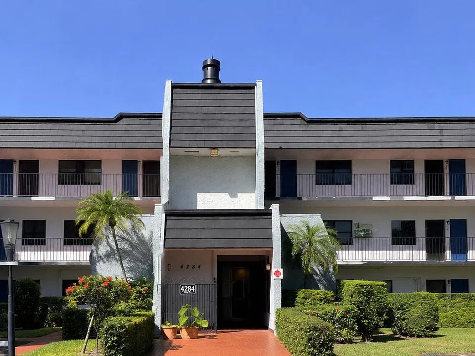 4284 Deste Ct #304