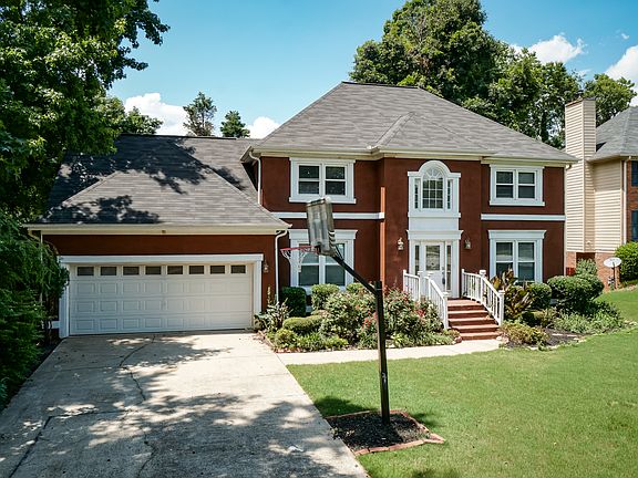 2nd image of 3305 Brownwood Dr