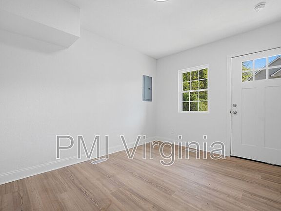 3rd image of 307 N 4th St