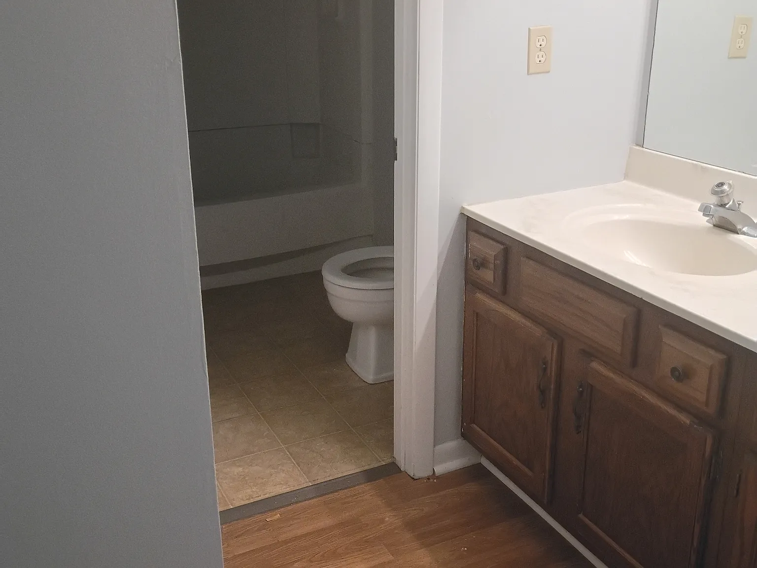 3 bed, 1720 sqft, $2,600 — Photo 2