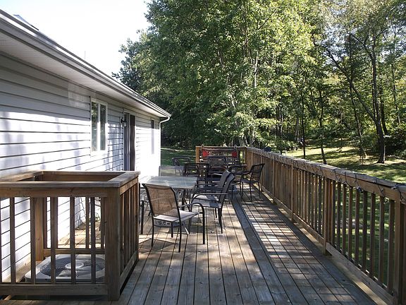 Rear deck