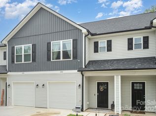 1052 McLain Rd, Kannapolis, NC 28083