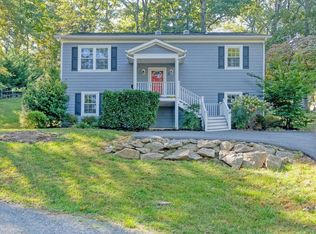 35759 Hayman Ln, Round Hill, VA 20141