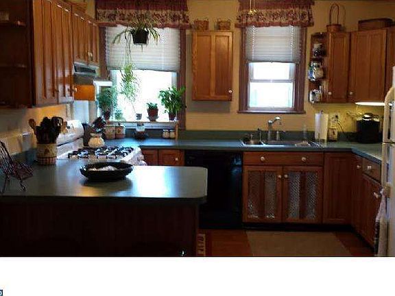 4th image of 3131 Longshore Ave