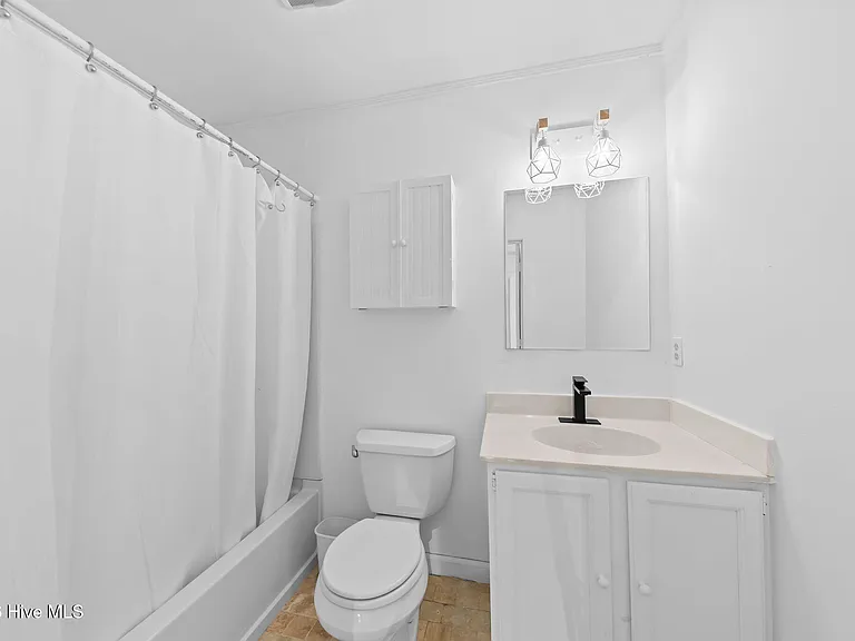 25 McLeod Rd — Photo 33