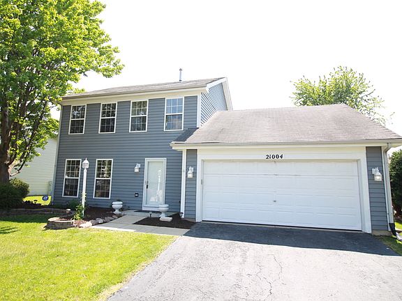 2nd image of 21004 W Ardmore Cir