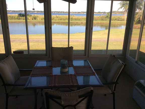 lanai with viewof Lake&Pond