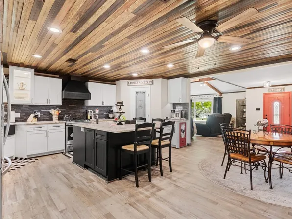 1930 Fm 3208, Lipan, TX 76462