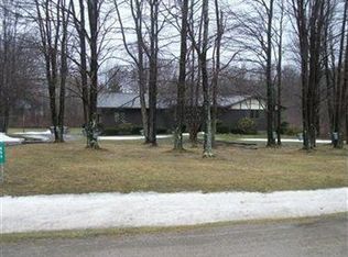 666 Windsor Rd W, Rome, OH 44085