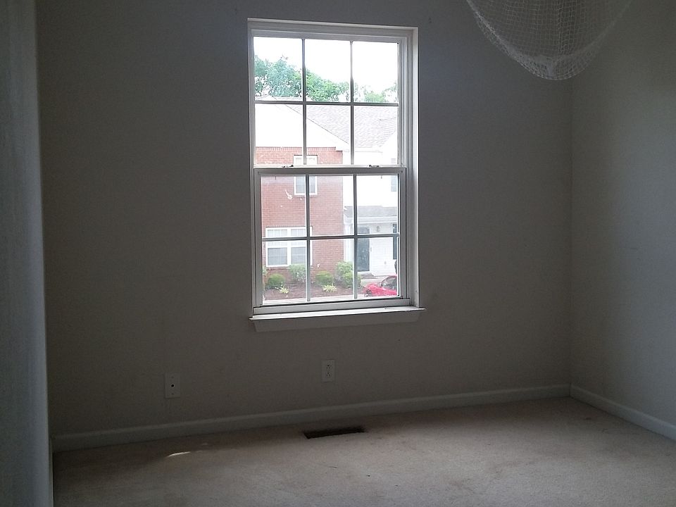 1st image of 236 Arapaho Dr