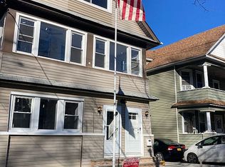 933 Forest Ave, Staten Island, NY 10310