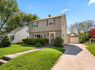 314 12th St, Neenah, WI 54956