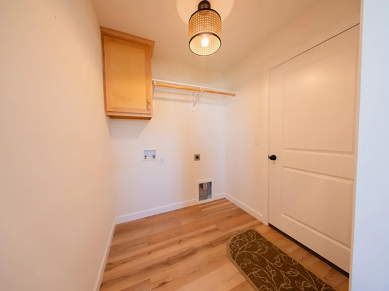 708 Promenade Dr — Photo 11