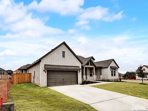 4th image of 29741 Millwood Way