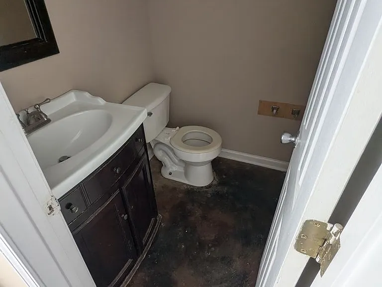 601 18th Street Taylor Apartments — Photo 4