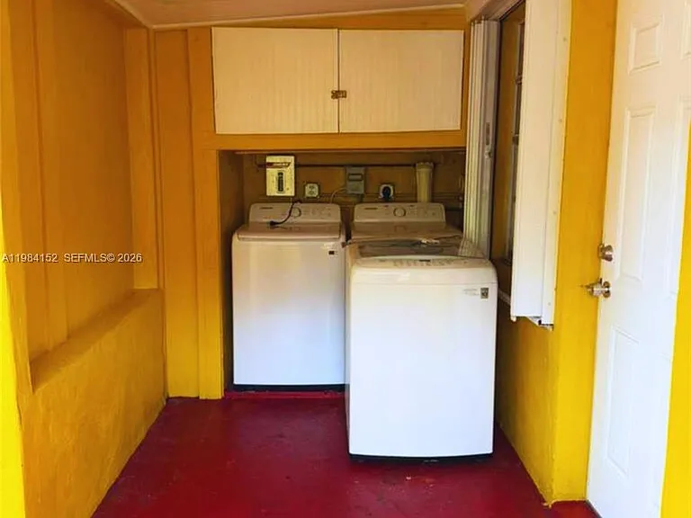 14215 NE 9th Ave — Photo 12