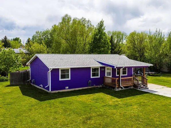 1694 N Heights Way, Sheridan, WY 82801