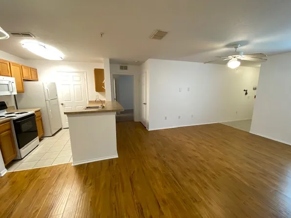 4850 51st St W APT 9104, Bradenton, FL 34210