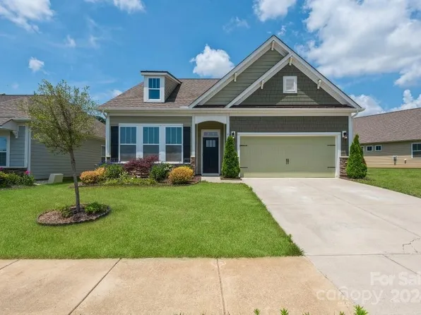 4245 Legacy Dr, Denver, NC 28037