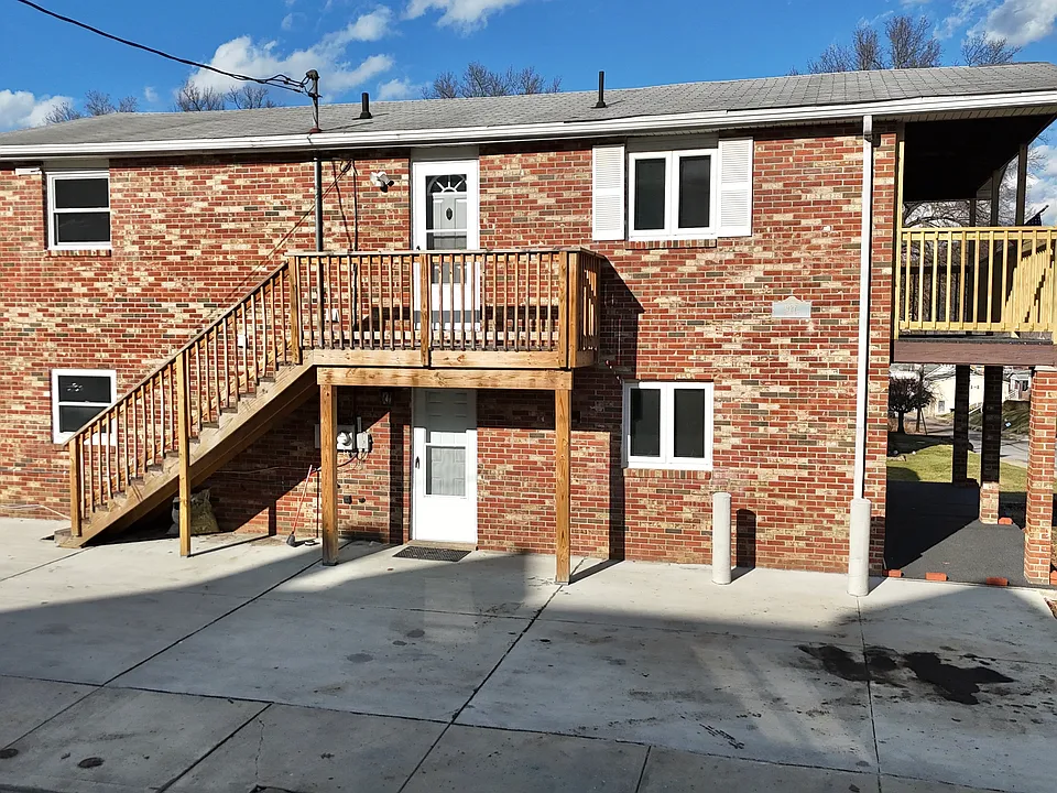 927 Vance Ave #A