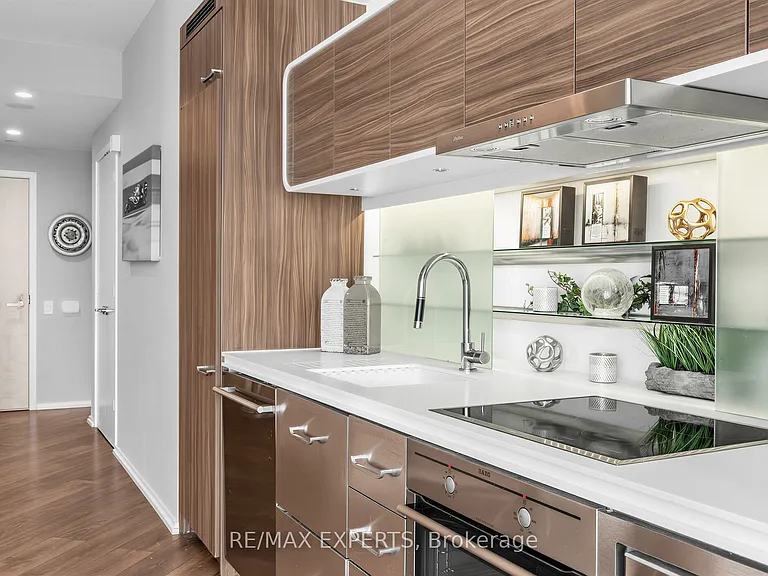 45 Charles St E #1509 — Photo 5