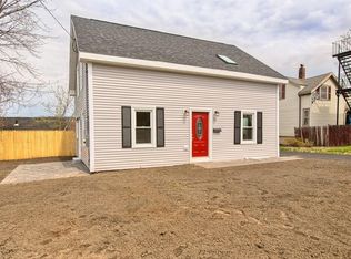 21 Manns Ct, Woburn, MA 01801