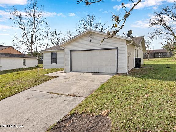 3rd image of 1456 PAWNEE Street