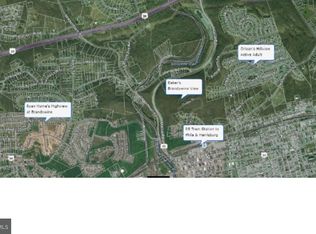 203 Dulles Dr, Coatesville, PA 19320