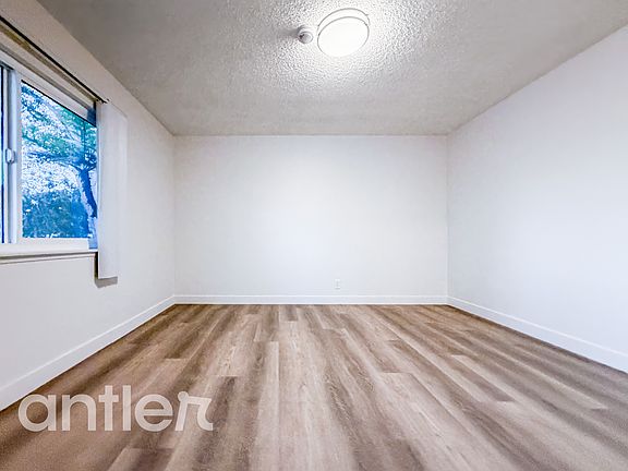 5th image of 4509 Pinafore St #X4