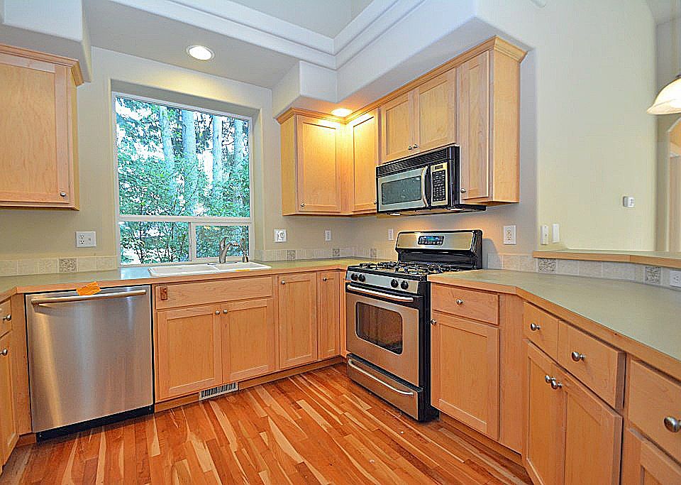 1st image of 627 Chamfer Dr NW