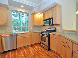 627 Chamfer Dr NW, Olympia, WA 98502