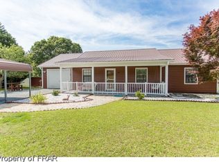 188 Montana Ln, Spring Lake, NC 28390