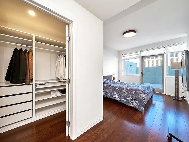 3785 Wilshire Blvd #704 — Photo 16