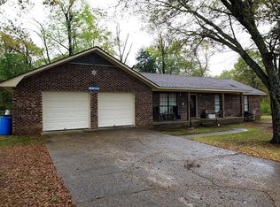 300 Shady Grove Moss Rd, Laurel, MS 39443