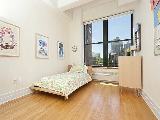 Sold by Sotheby's International Realty | media 11