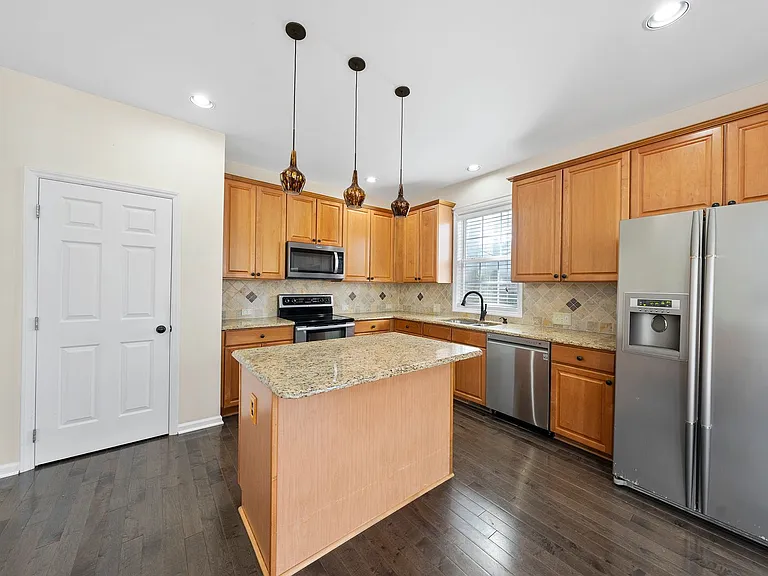 101 Palmwood Ct — Photo 18