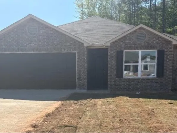 783 Gussy Ln, Benton, AR 72019