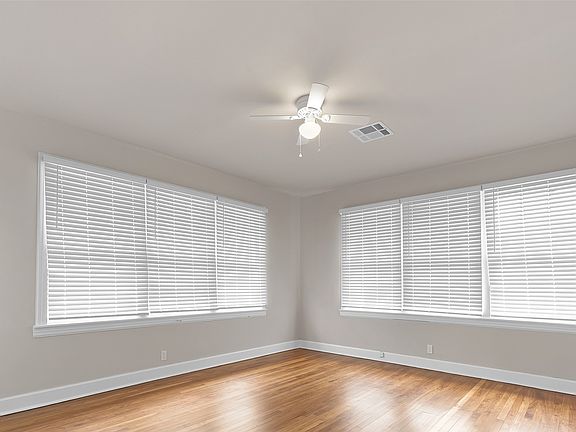 3rd image of 2548 E 8th St