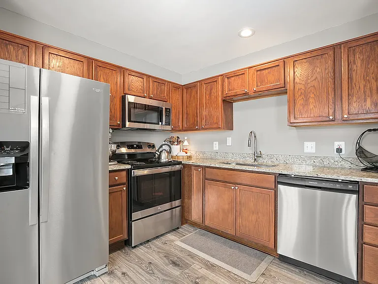 7206 Finch Ln — Photo 6