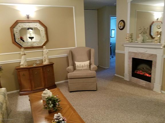 2nd image of 50C Cambridge Ct #100C
