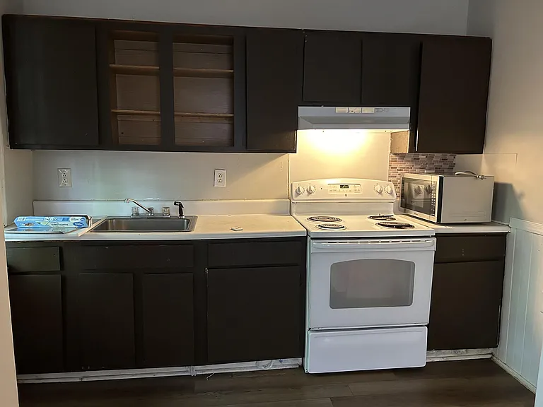 311 S Kent St — Photo 5