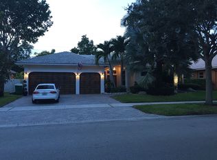 8977 NW 41st St, Cooper City, FL 33024