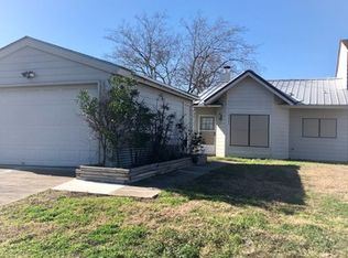 8441 Forest Ridge Dr, San Antonio, TX 78239