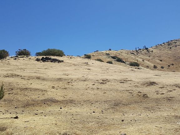 2nd image of 3220 Shadow Mountain Dr