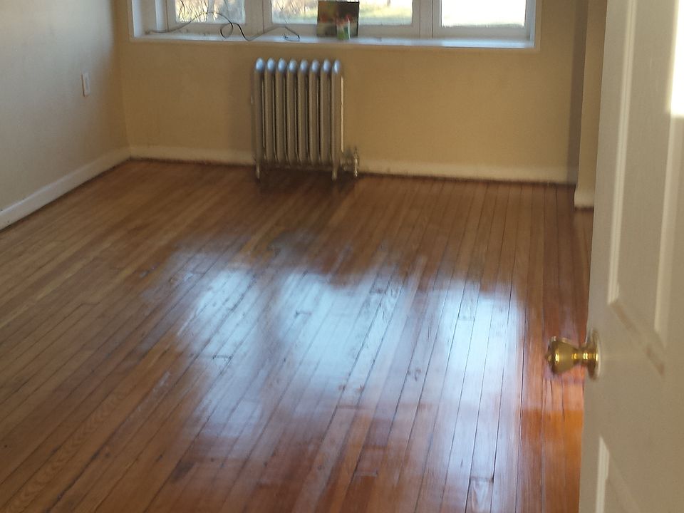 2nd image of 413 S Clinton Ave #2