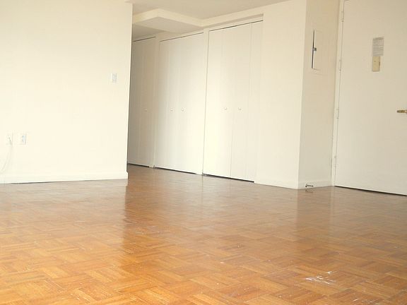 4th image of 340 E 29th St APT 16G