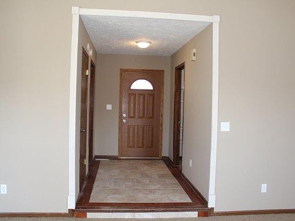 4th image of 3304 Pawnee Dr