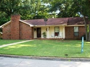 102 Vinewood Cir, Tupelo, MS 38801
