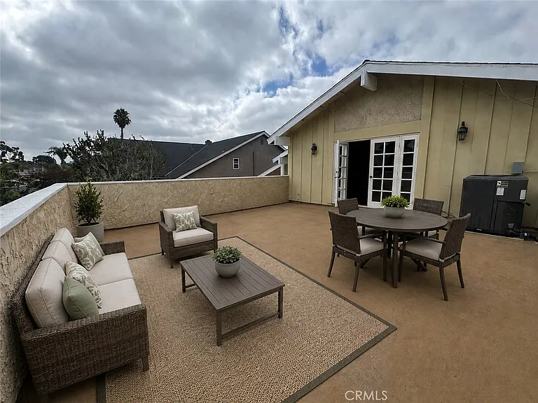 6402 Cantiles Ave — Photo 12