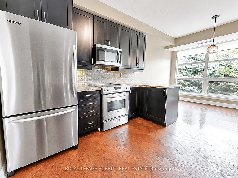 9 Burnhamthorpe Cres #309 — Photo 12